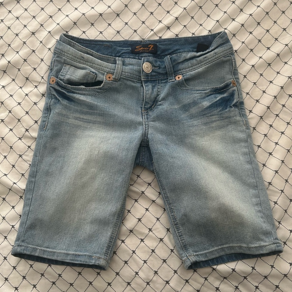 Seven7 Women's Faded Blue Jean Shorts
